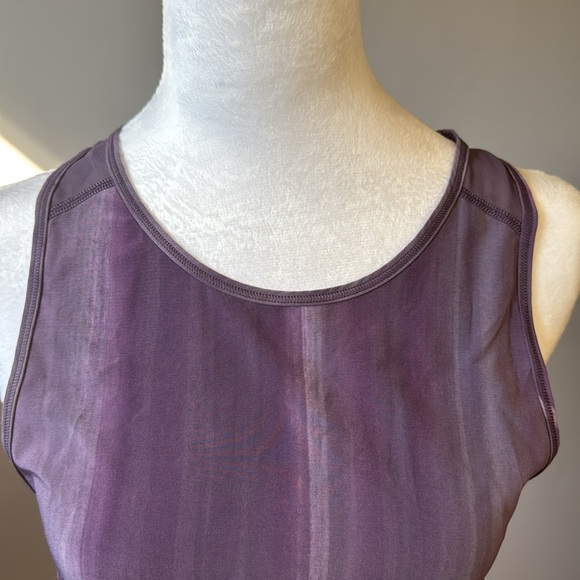 Lululemonn sculpt tank size 4 EUC - Picture 4 of 4